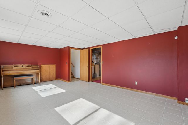 17352 Homestead Trail, Lakeville, MN 55044