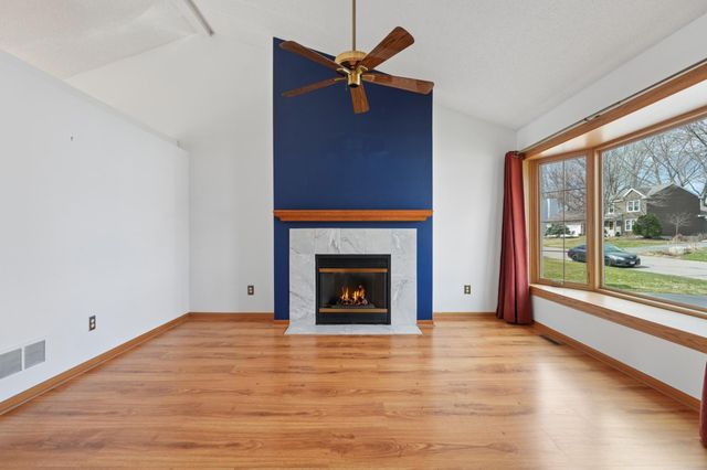 17352 Homestead Trail, Lakeville, MN 55044