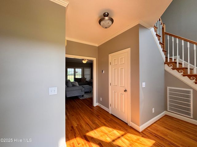 1604 Timberlake Drive, Clinton, NC 28328