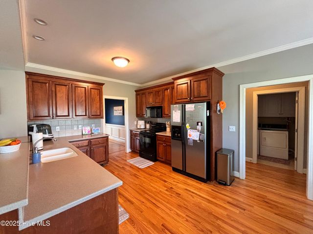 1604 Timberlake Drive, Clinton, NC 28328