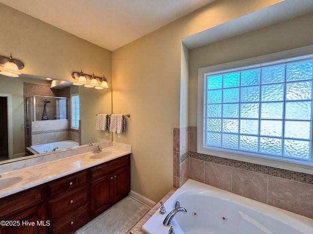 1604 Timberlake Drive, Clinton, NC 28328