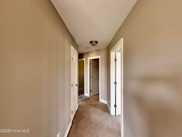1604 Timberlake Drive, Clinton, NC 28328