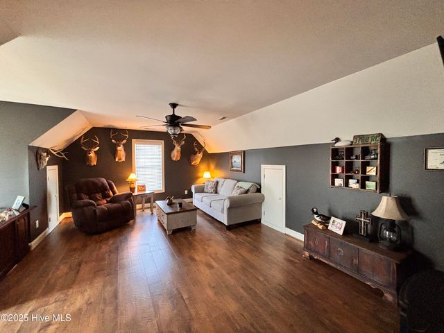 1604 Timberlake Drive, Clinton, NC 28328