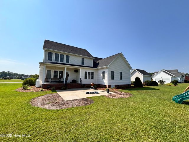 1604 Timberlake Drive, Clinton, NC 28328