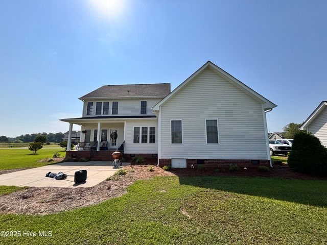 1604 Timberlake Drive, Clinton, NC 28328