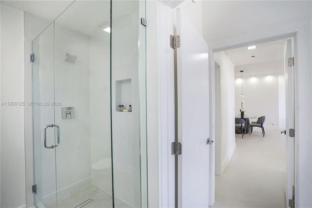 19101 Mystic Pointe Dr 111, Aventura, FL 33180