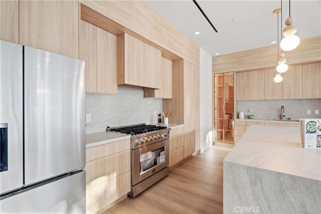 18023 Tiara, Encino, CA 91316