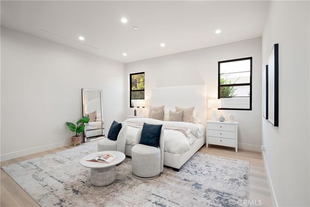 18023 Tiara, Encino, CA 91316