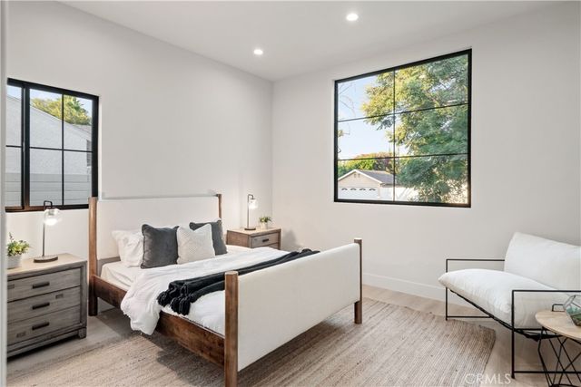 18023 Tiara, Encino, CA 91316