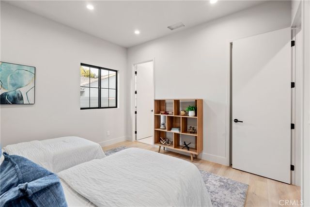 18023 Tiara, Encino, CA 91316