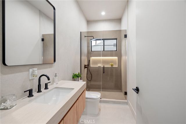 18023 Tiara, Encino, CA 91316