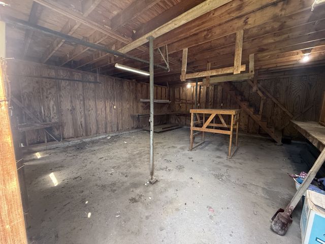 2119 Stevens Dr, Westmoreland, TN 37186