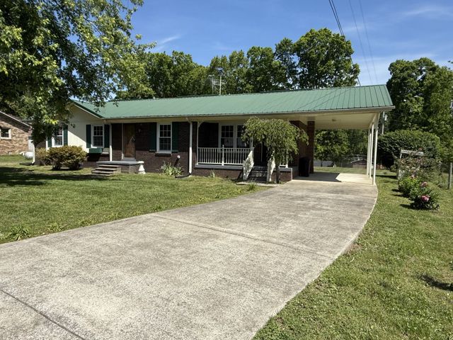 2119 Stevens Dr, Westmoreland, TN 37186