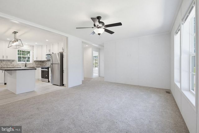 100 FAWN CIRCLE DR, Windsor, PA 17366
