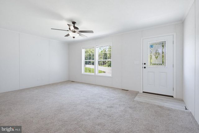 100 FAWN CIRCLE DR, Windsor, PA 17366