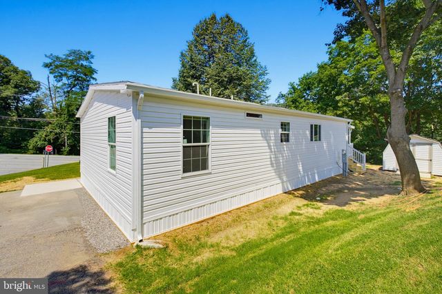 100 FAWN CIRCLE DR, Windsor, PA 17366