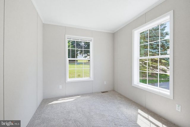 100 FAWN CIRCLE DR, Windsor, PA 17366
