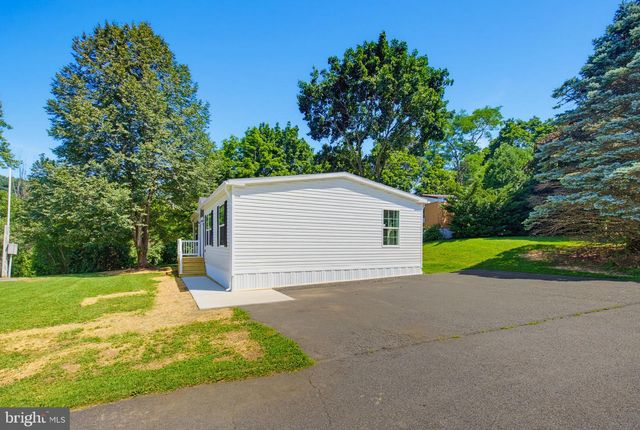 100 FAWN CIRCLE DR, Windsor, PA 17366