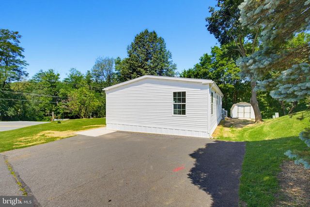 100 FAWN CIRCLE DR, Windsor, PA 17366