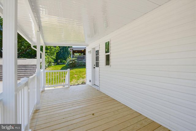 100 FAWN CIRCLE DR, Windsor, PA 17366