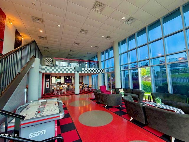 120 Raceday Center Drive Unit 108, Bristol, TN 37620