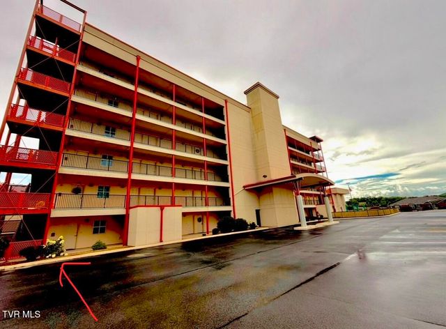 120 Raceday Center Drive Unit 108, Bristol, TN 37620