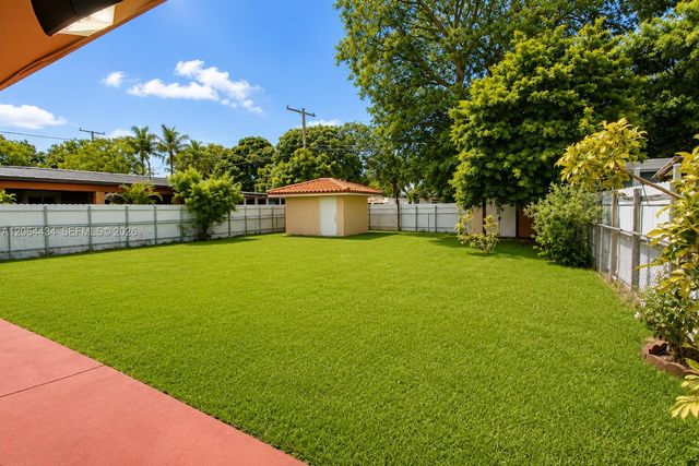 5170 NW 2nd St, Miami, FL 33126