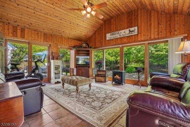 70 Pleasant Run Rd, Readington Twp., NJ 08822