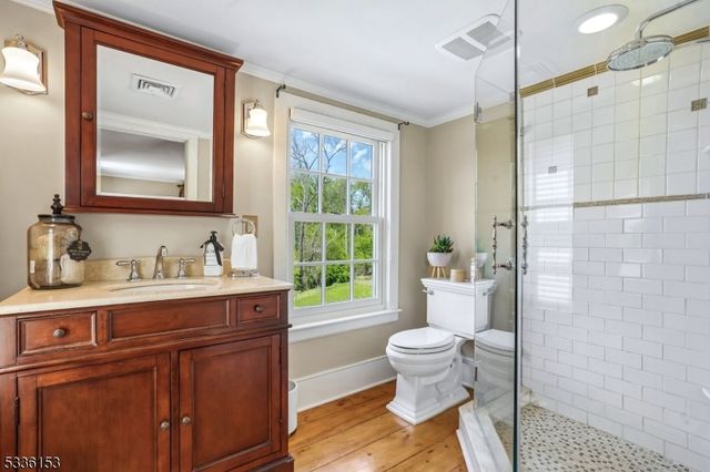 70 Pleasant Run Rd, Readington Twp., NJ 08822
