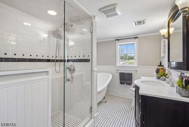 70 Pleasant Run Rd, Readington Twp., NJ 08822