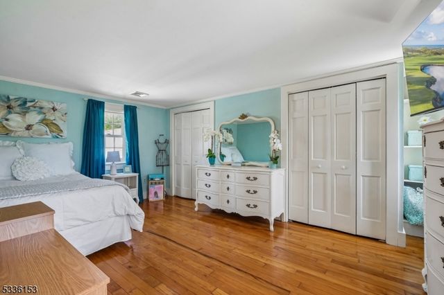 70 Pleasant Run Rd, Readington Twp., NJ 08822