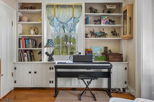 70 Pleasant Run Rd, Readington Twp., NJ 08822
