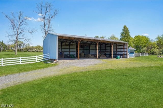 70 Pleasant Run Rd, Readington Twp., NJ 08822