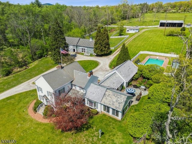 70 Pleasant Run Rd, Readington Twp., NJ 08822