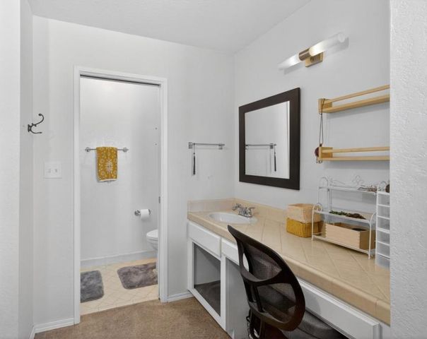 238 Jennifer Cir, Roseville, CA 95678