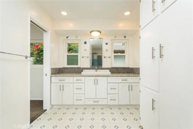 3316 Mills Avenue, La Crescenta, CA 91214