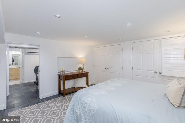 4443 GREENWICH PKWY NW, Washington, DC 20007