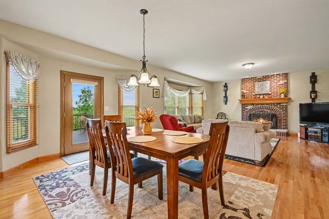 176 Amherst Circle, Oswego, IL 60543