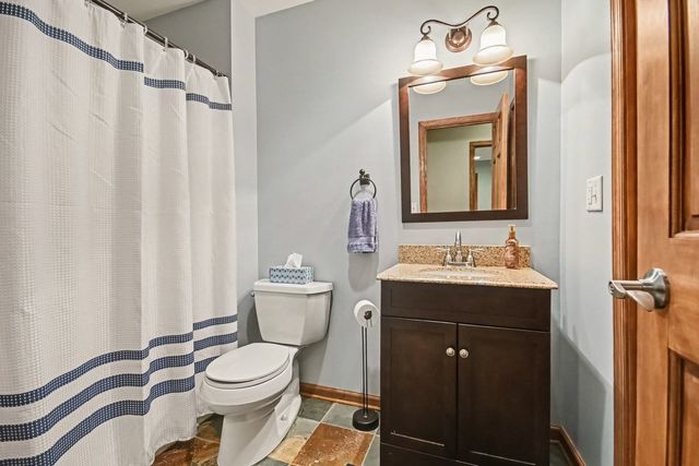 176 Amherst Circle, Oswego, IL 60543