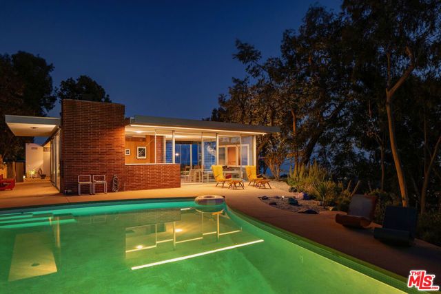 1531 N Tigertail Road, Los Angeles, CA 90049