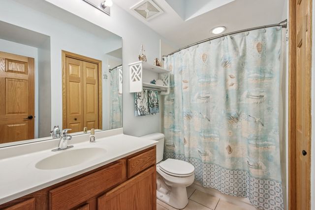 8727 W Bryn Mawr Avenue 307, Chicago, IL 60631