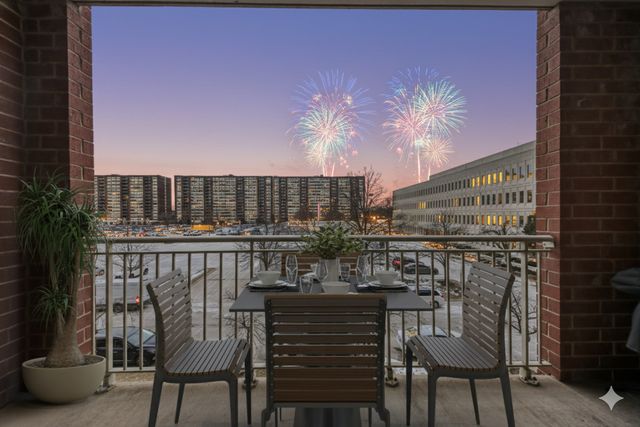 8727 W Bryn Mawr Avenue 307, Chicago, IL 60631