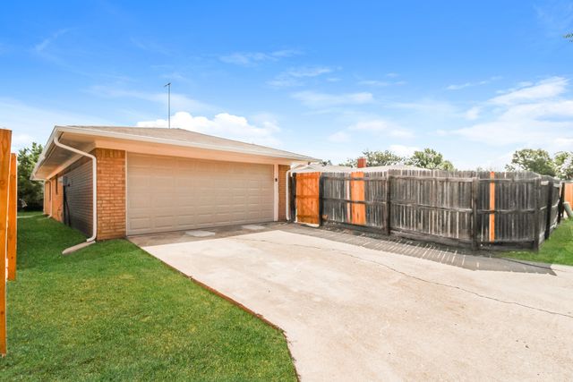 1822 El Paso Street, Lewisville, TX 75077