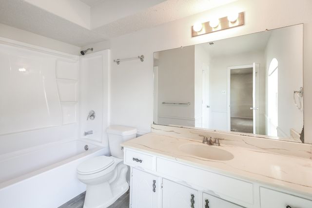 1822 El Paso Street, Lewisville, TX 75077