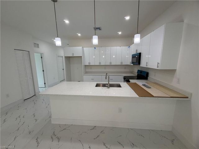 3969-3971 Sunset Rd RD, Lehigh Acres, FL 33971