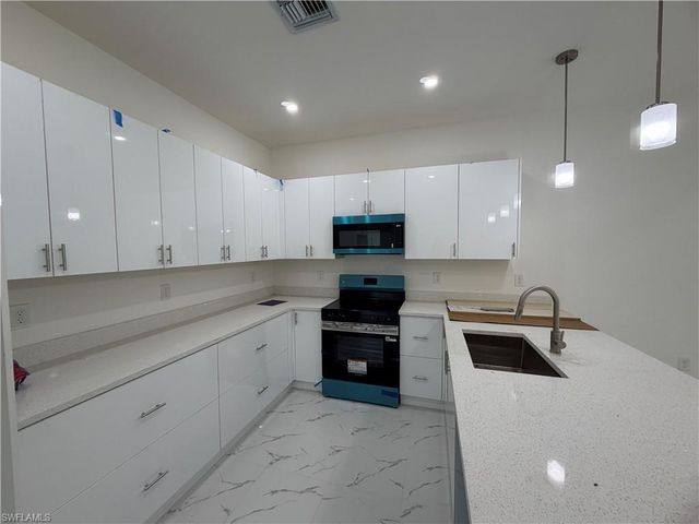 3969-3971 Sunset Rd RD, Lehigh Acres, FL 33971