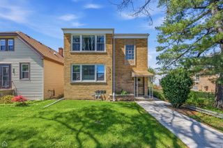 2918 N 75th Court, Elmwood Park, IL 60707