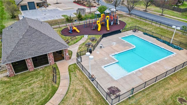 3802 SW Staverton Drive, Bentonville, AR 72713