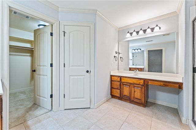 3802 SW Staverton Drive, Bentonville, AR 72713