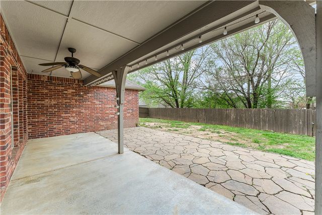 3802 SW Staverton Drive, Bentonville, AR 72713
